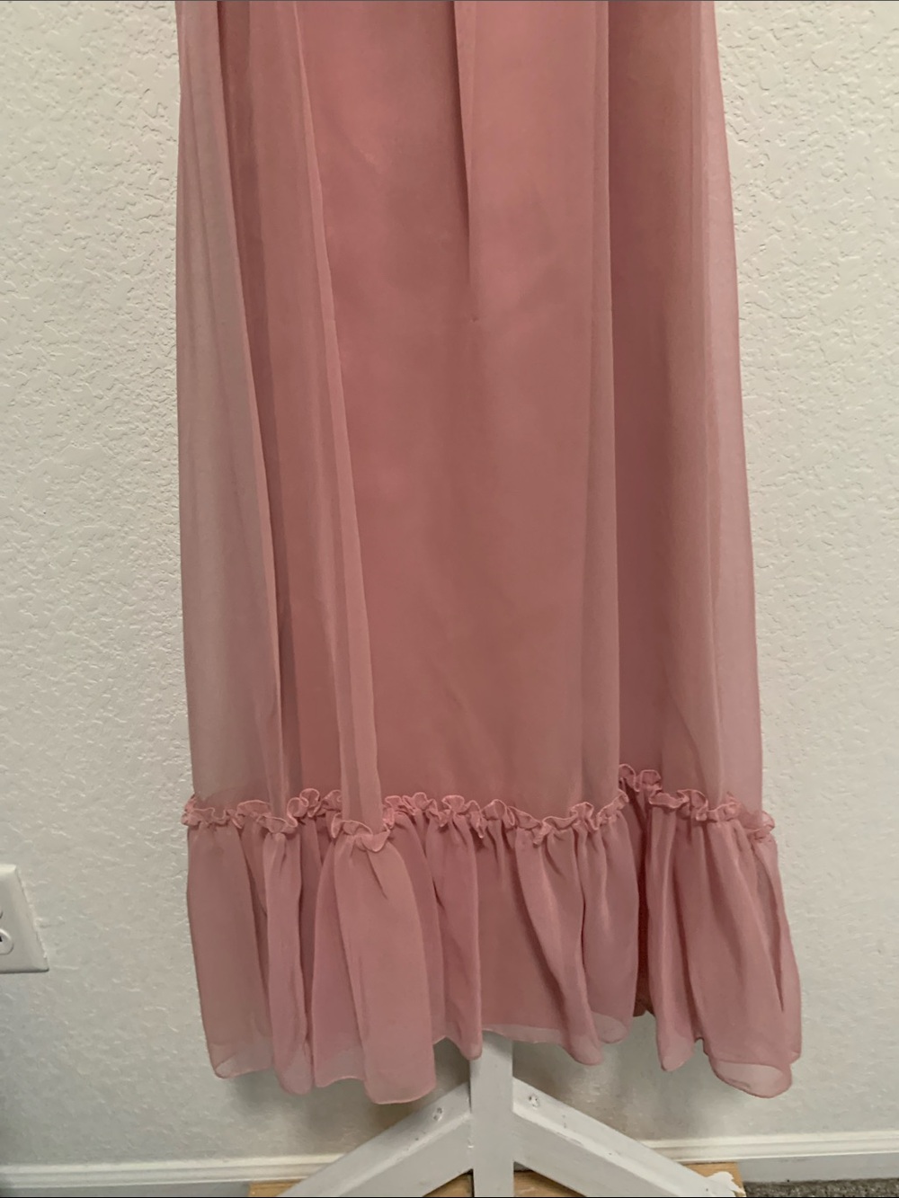 Vintage-Inspired Pink Lace Trim Victorian Maxi Dress - Picture 3 of 8